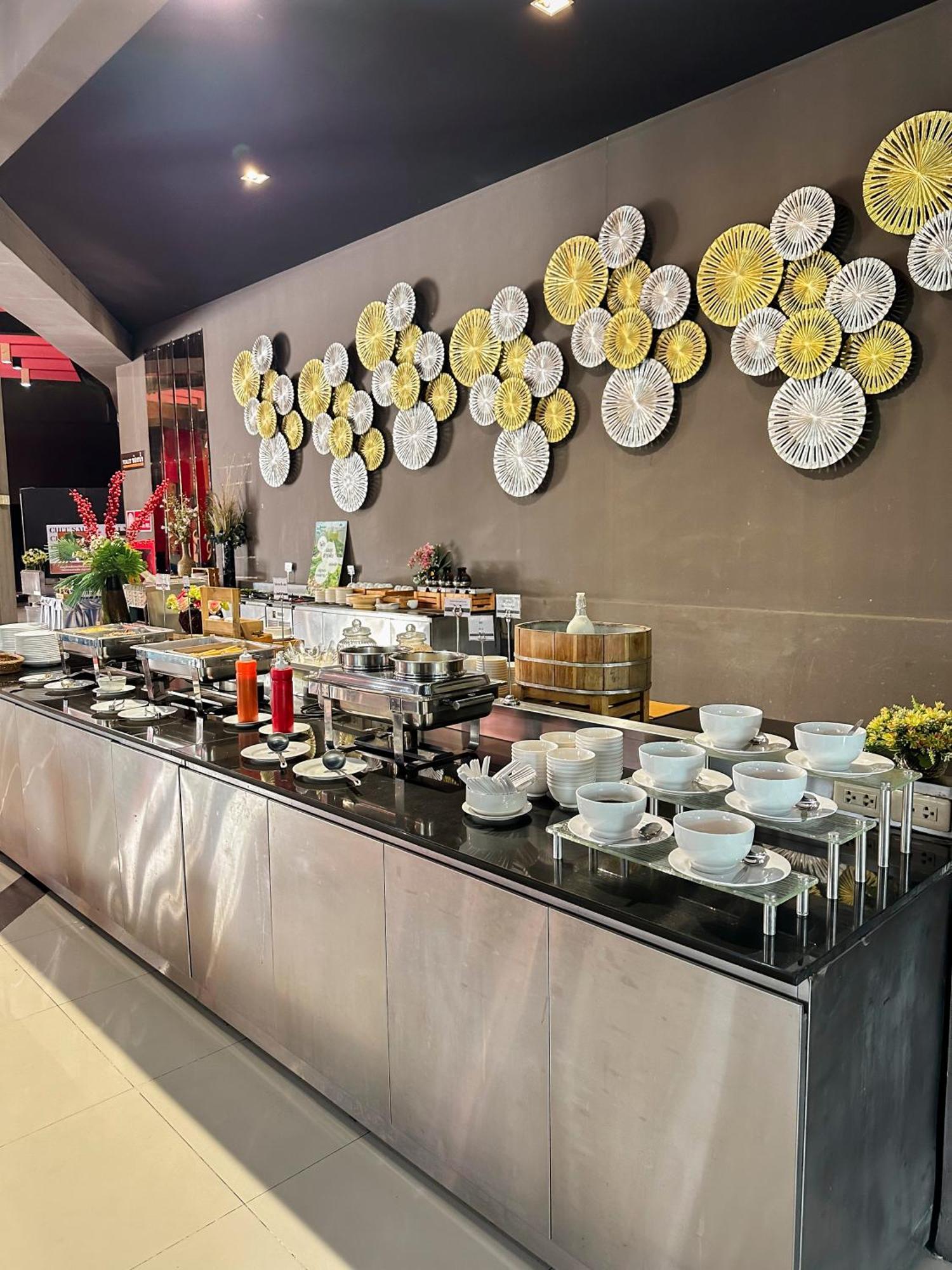 Prelude Hotel Kanchanaburi Buitenkant foto